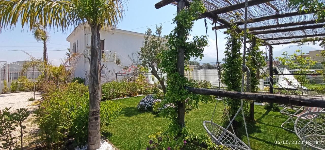 La Villa Degli Dei - Guest House Castellammare di Stabia Exterior photo
